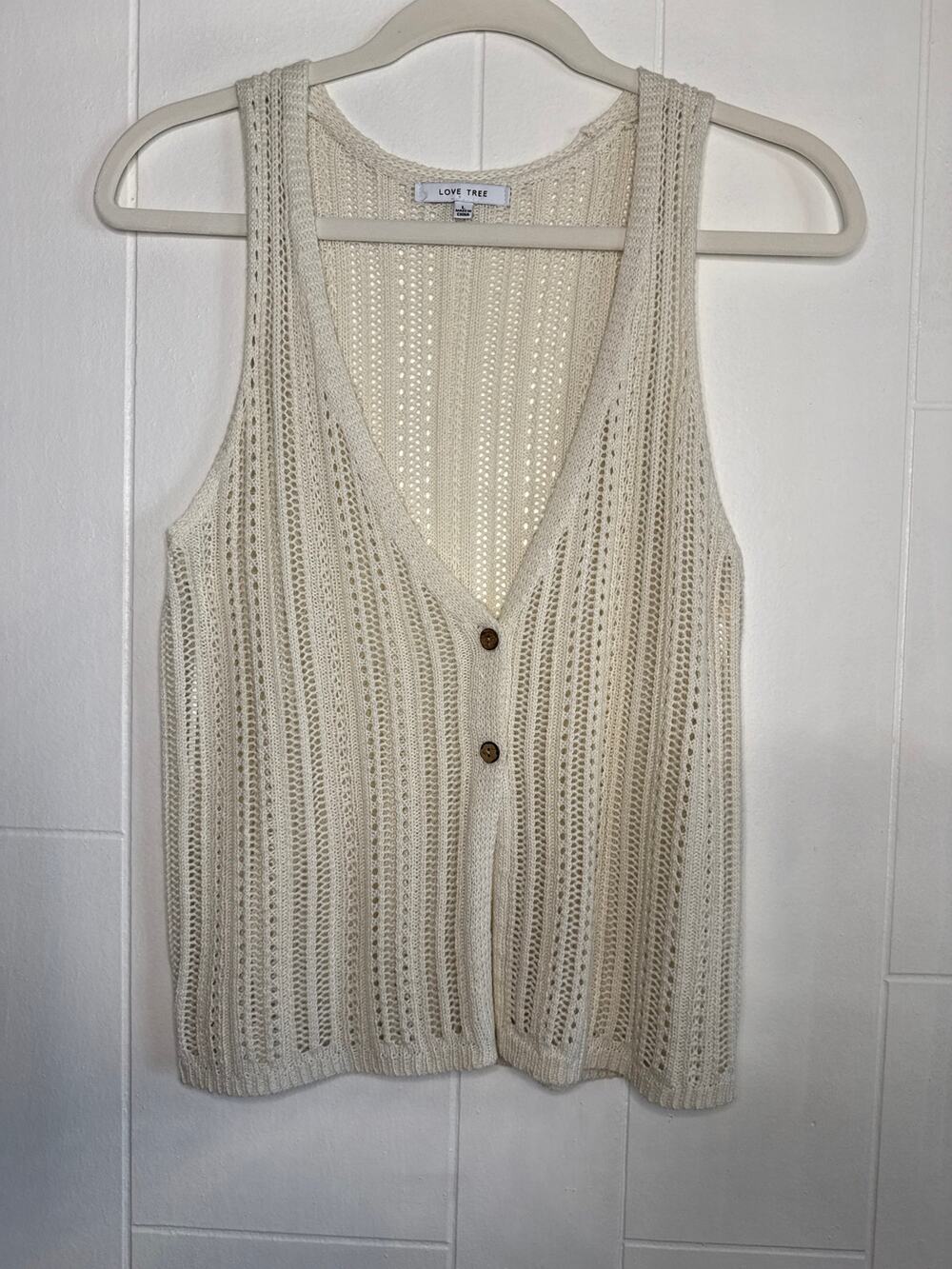 Love Tree knit vest size large